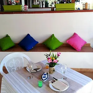 Holiday home Di -