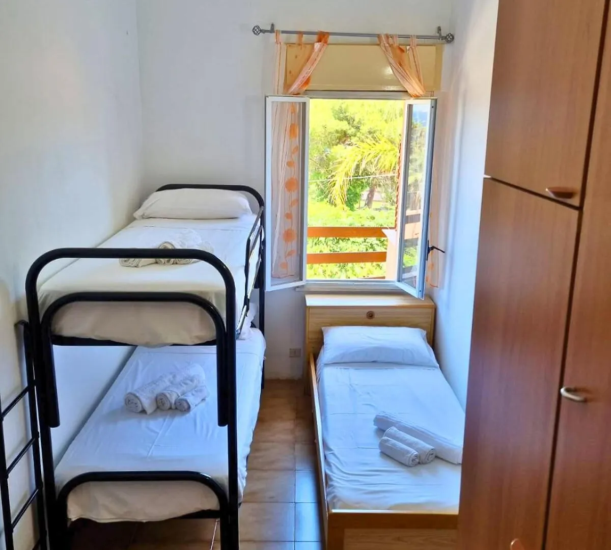 فيلا Two Steps From The Sea سكوبيلو